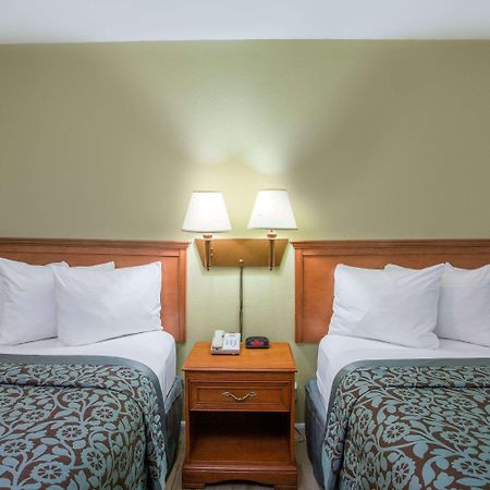Days Inn By Wyndham Ormond Beach Exterior photo