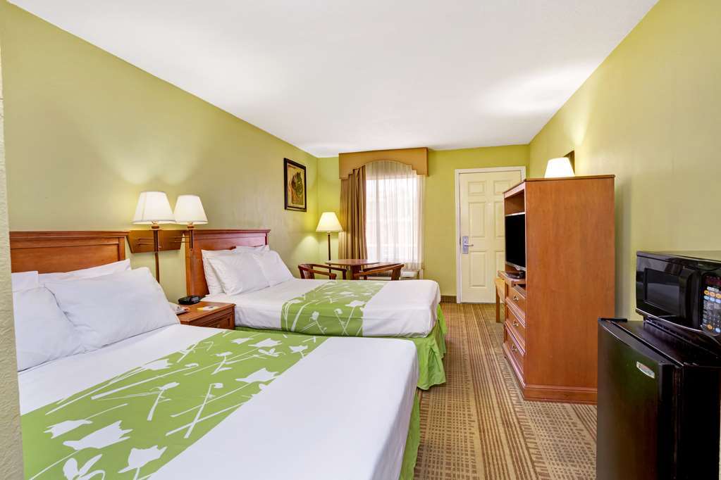 Days Inn By Wyndham Ormond Beach Room photo